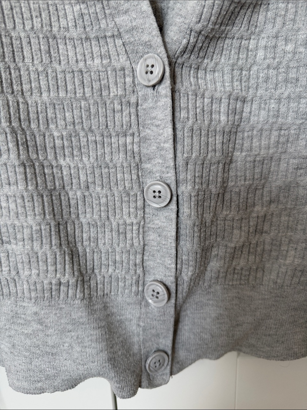 RW & Co Light Gray Ribbed Button-Front Cardigan - Picture 2 of 6
